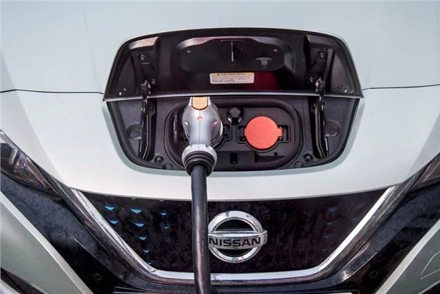 charging nissan leaf