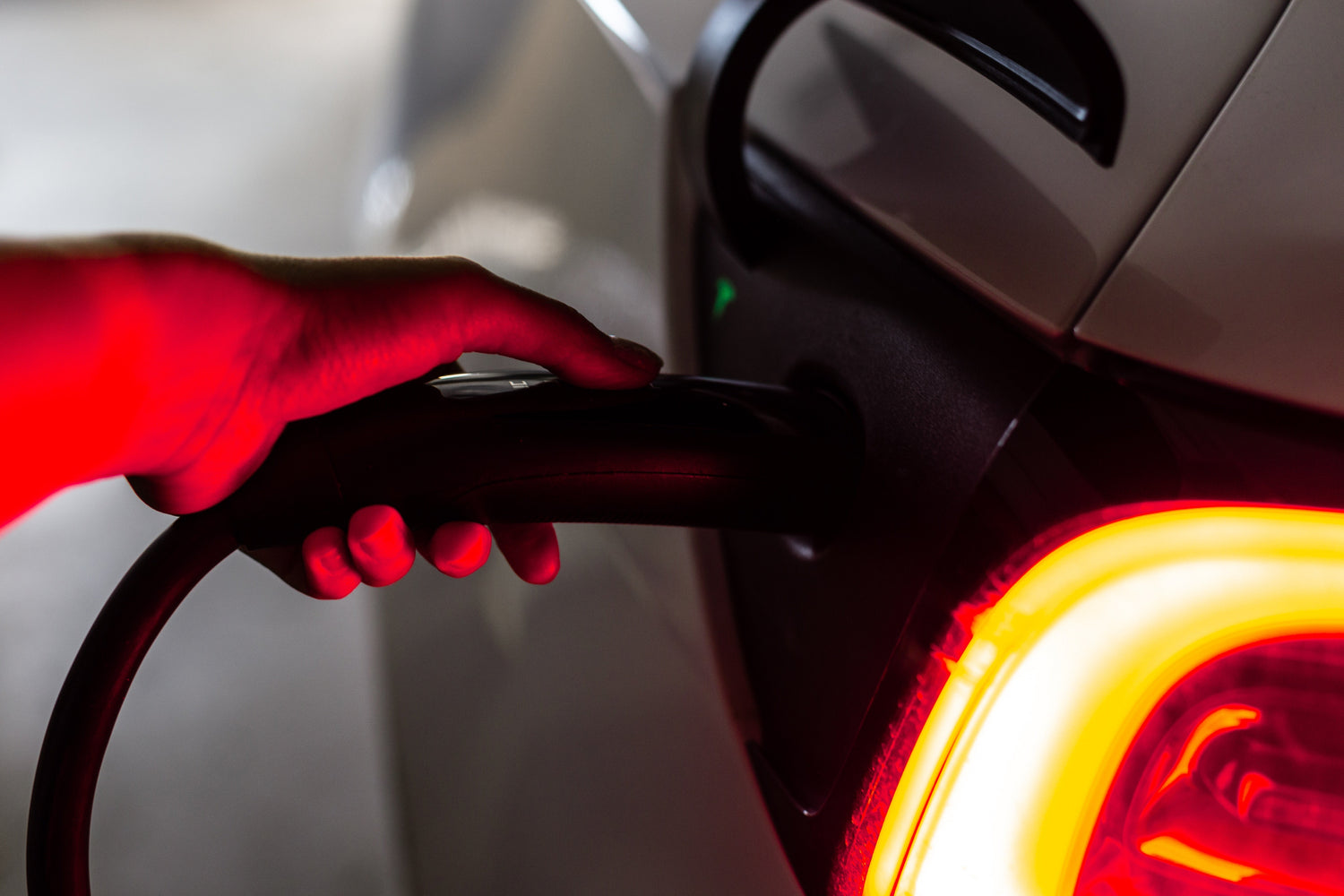 What is the difference between Type 1 and Type 2 EV charger?