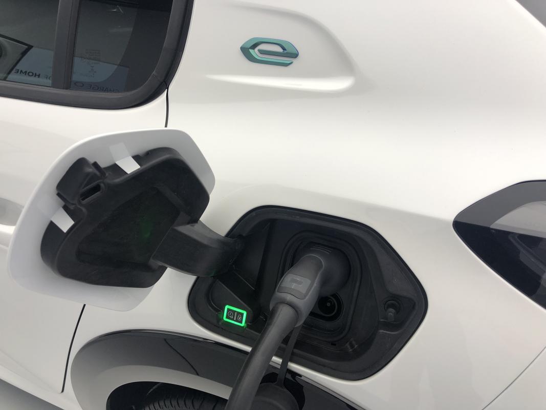 cheap electric car charging peugeot e-208