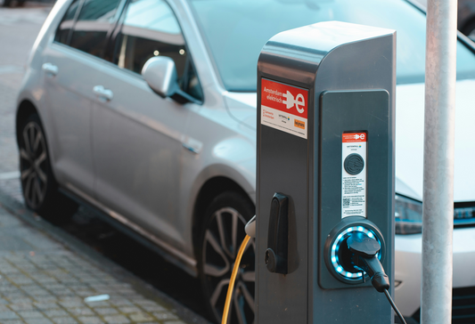 What Is The Difference Between Tethered And Untethered EV Chargers?