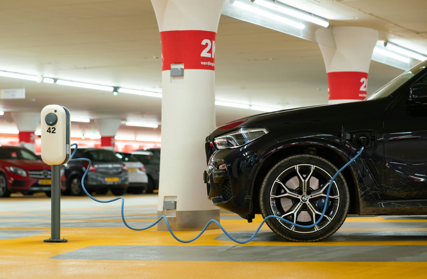 How long do electric vehicles take to charge? 6 common examples